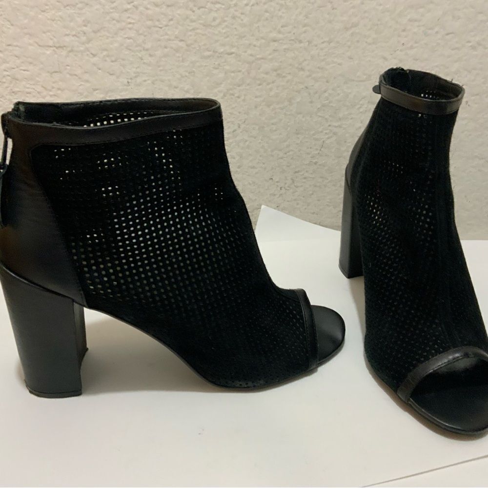 STEVEN by Steve Madden Freyaa Black Suede Booties size 10